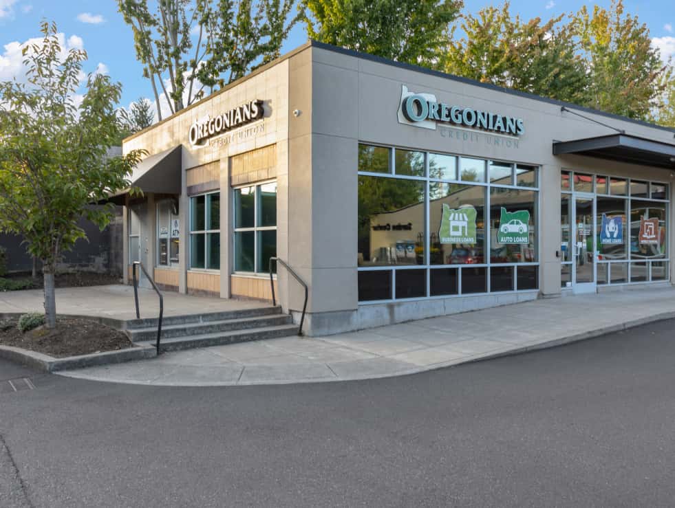 Image of the entrance of the Oregonians CU St. Johns Portland Branch